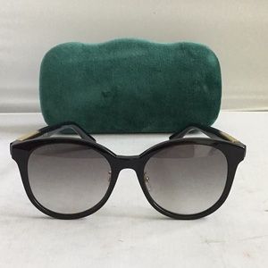 Authentic GUCCI SUNGLASSES LADIES.